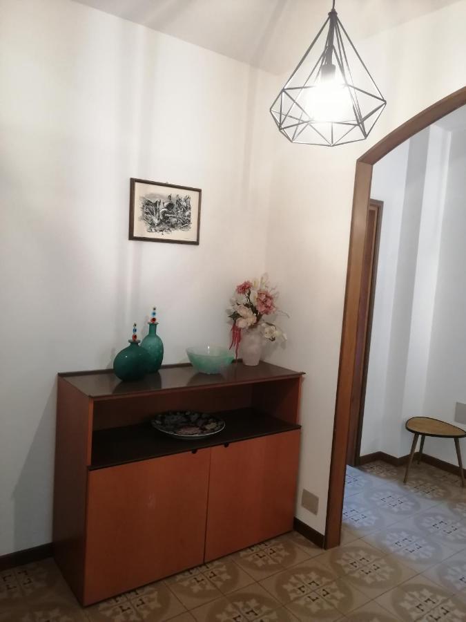 Casa Vacanze Donatella Carenno Exterior foto